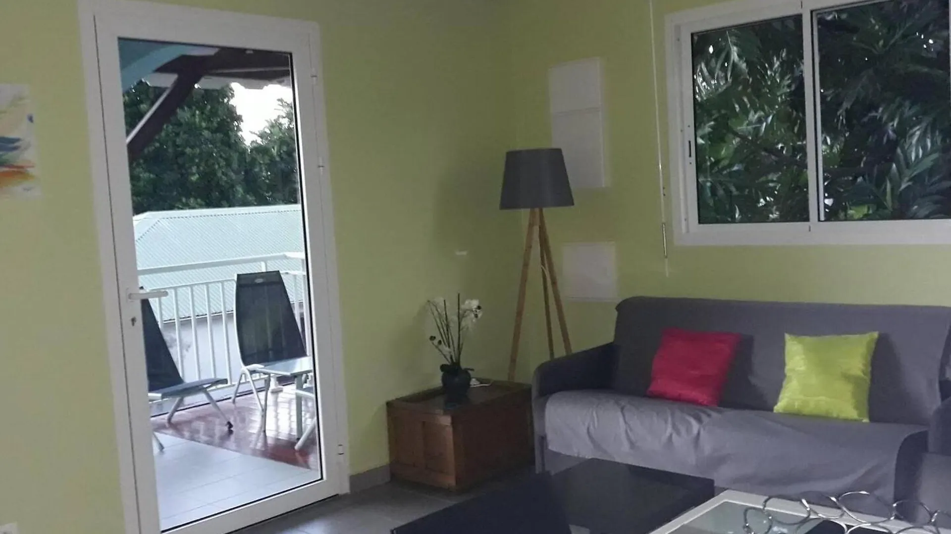 Holiday home Maison Charmante A Sainte-Anne Avec Parking Et Climatisation Villa